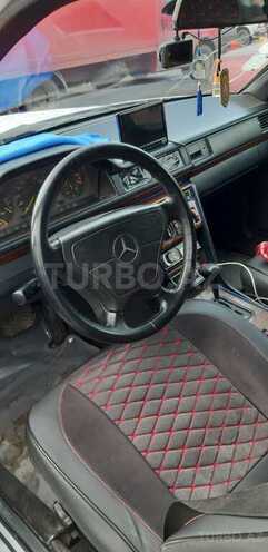 Mercedes E 200 1990, 483,105 km - 2.0 л - Bakı