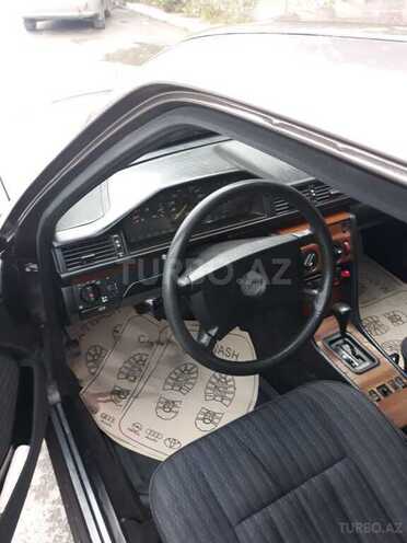 Mercedes E 200 1991, 391,931 km - 2.0 l - Bakı