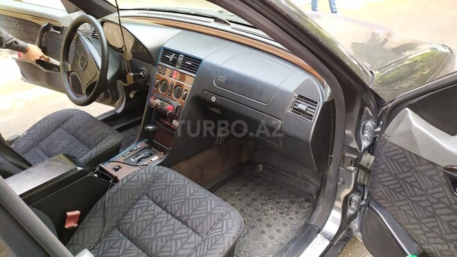 Mercedes C 200 1994, 320,000 km - 2.0 l - Bakı