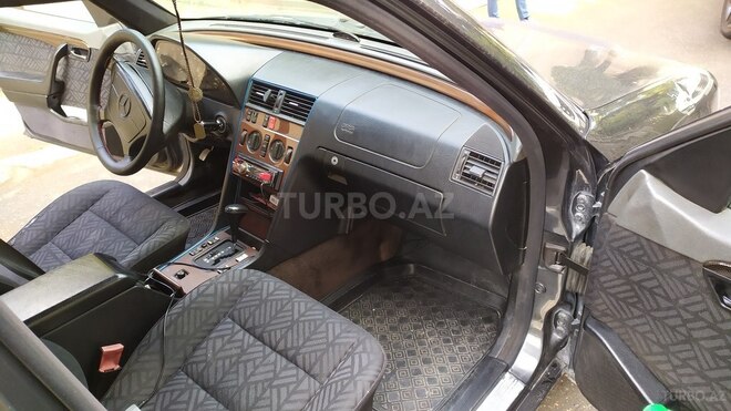 Mercedes C 200 1994, 320,000 km - 2.0 l - Bakı