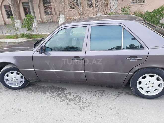 Mercedes E 200 1991, 391,931 km - 2.0 l - Bakı