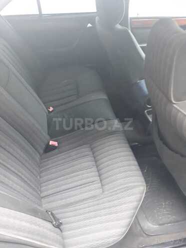 Mercedes E 200 1991, 391,931 km - 2.0 l - Bakı