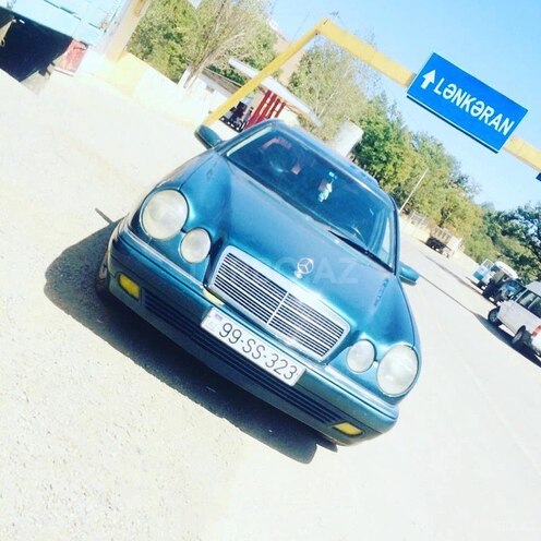 Mercedes E 240 1998, 275,000 km - 2.4 l - Bakı