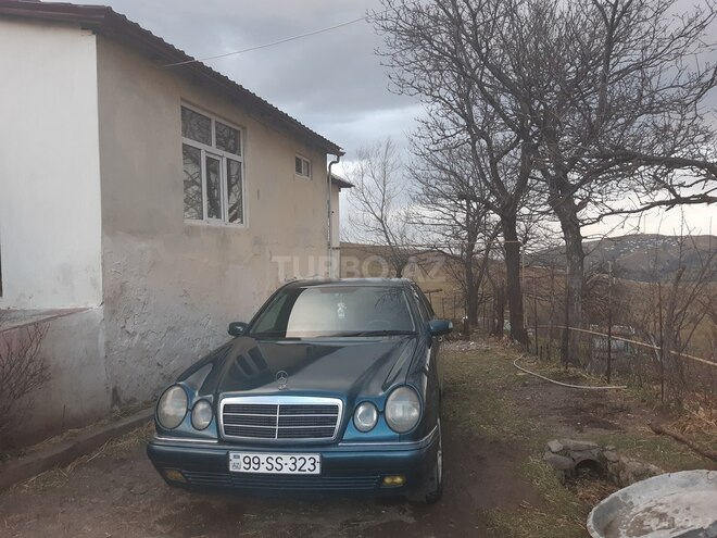 Mercedes E 240 1998, 275,000 km - 2.4 l - Bakı