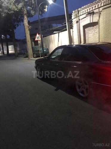 Mercedes E 280 1997, 250,000 km - 0.3 l - Gəncə