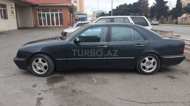 Mercedes E 270 1999, 350,000 km - 2.7 l - Bakı