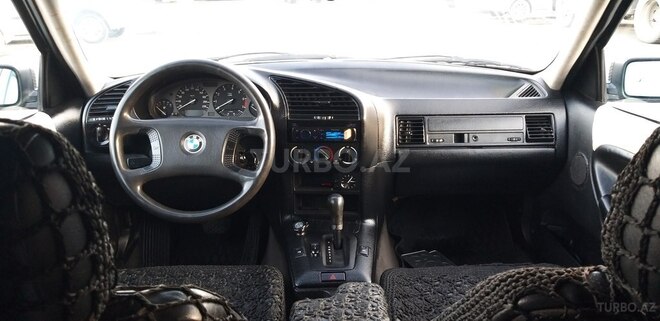 BMW 318 1991, 300,000 km - 1.8 l - Bakı