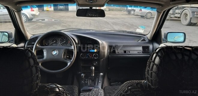 BMW 318 1991, 300,000 km - 1.8 l - Bakı