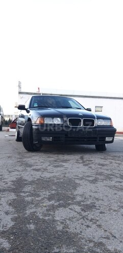 BMW 318 1991, 300,000 km - 1.8 l - Bakı