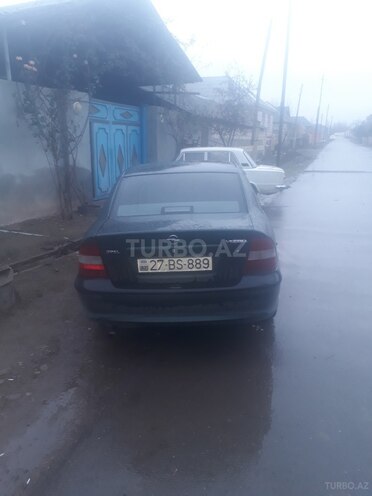 Opel Vectra 1997, 200,000 km - 1.8 l - Tovuz