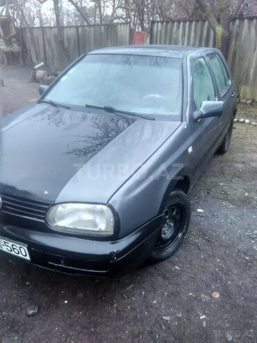 Volkswagen Golf 1995, 21,100 km - 1.8 l - Zaqatala