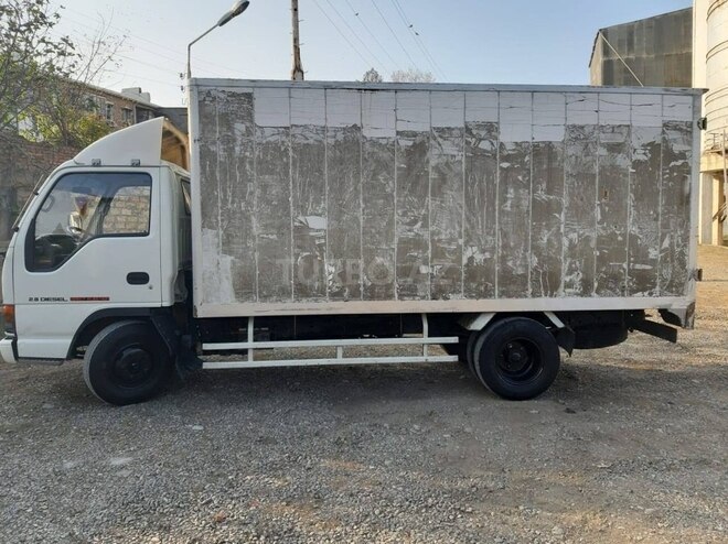 Isuzu NKR 55 E 2008, 210,000 km - 2.8 l - Gəncə