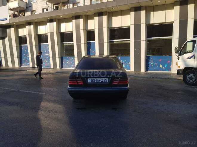 Mercedes E 230 1997, 315,000 km - 2.3 l - Bakı