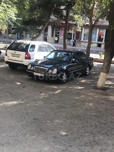 Mercedes E 240 2000, 190,000 km - 2.6 l - Bakı