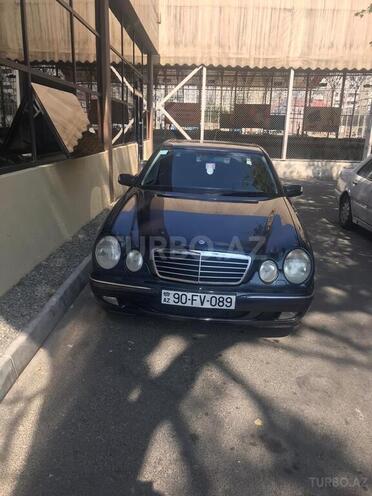 Mercedes E 240 2000, 190,000 km - 2.6 l - Bakı