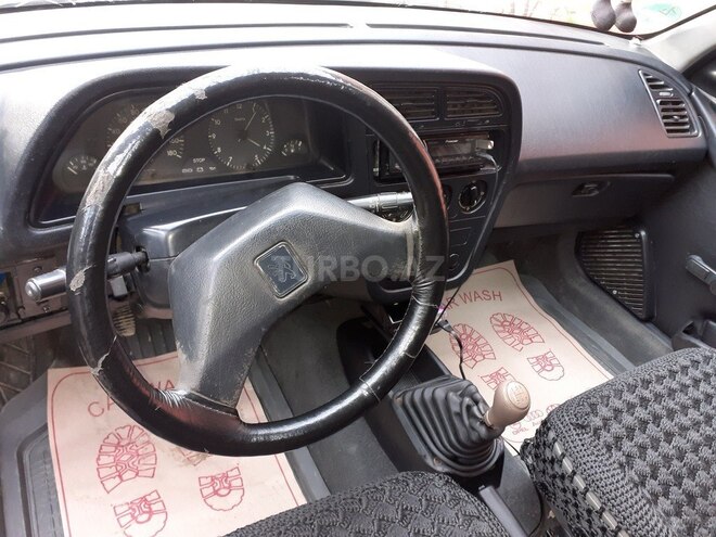 Peugeot  1996, 300,000 km - 1.4 l - Bakı