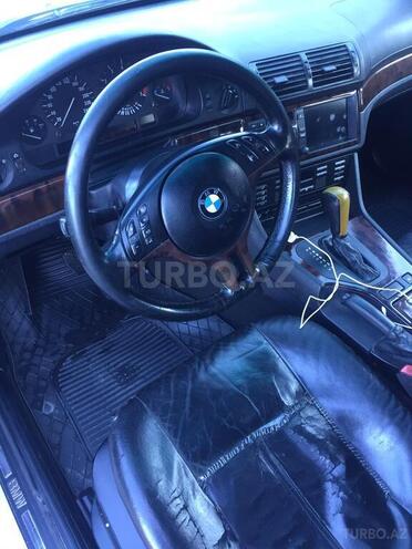 BMW 528 1998, 290,000 km - 2.8 l - Bakı