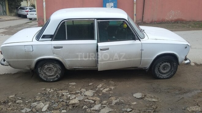 LADA (VAZ) 21011 1975, 231,000 km - 1.5 л - Bakı