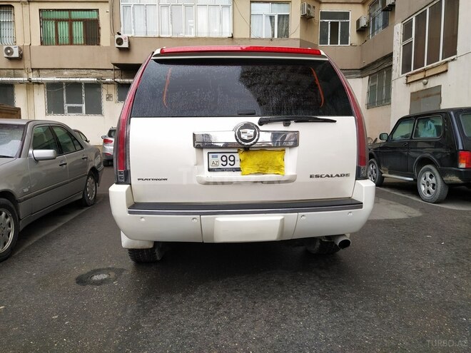 Cadillac Escalade 2011, 125 km - 0.6 л - Bakı