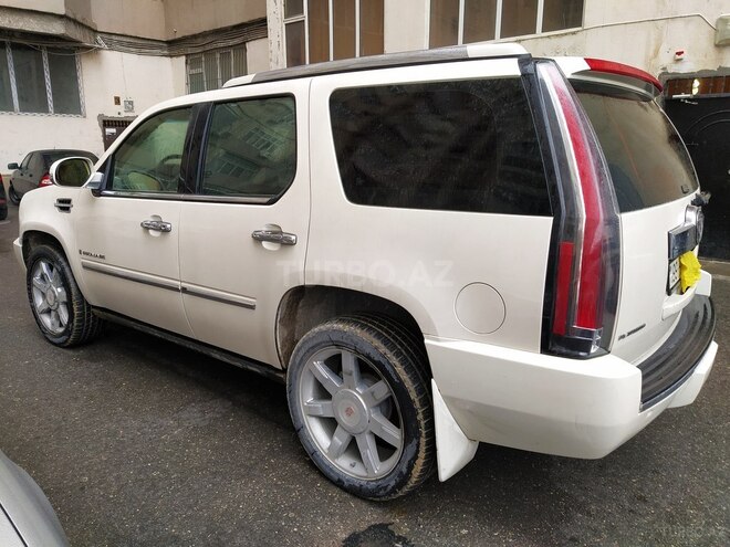 Cadillac Escalade 2011, 125 km - 0.6 л - Bakı