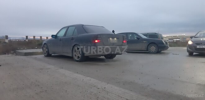 Mercedes C 200 2000, 283,000 km - 2.0 l - Sumqayıt