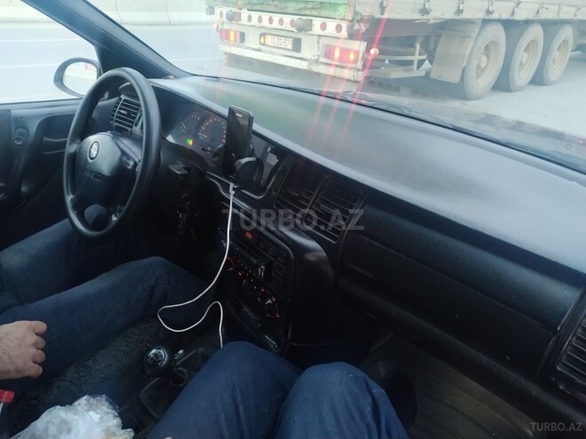 Opel Vectra 1996, 205,000 km - 1.8 l - Bakı