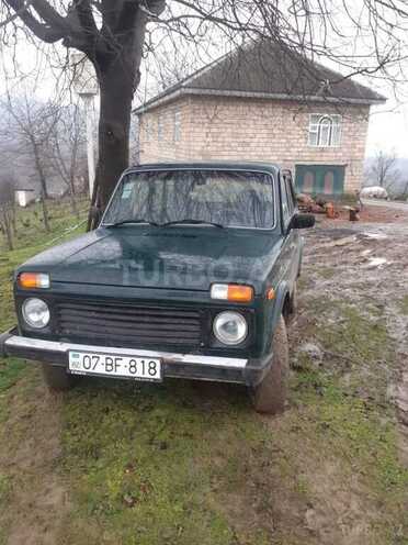 LADA (VAZ) Niva 2000, 207,000 km - 1.7 l - Astara