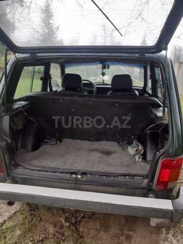 LADA (VAZ) Niva 2000, 207,000 km - 1.7 l - Astara