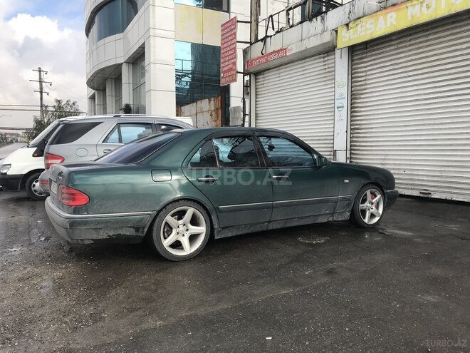Mercedes E 320 1998, 365,000 km - 3.2 l - Bakı