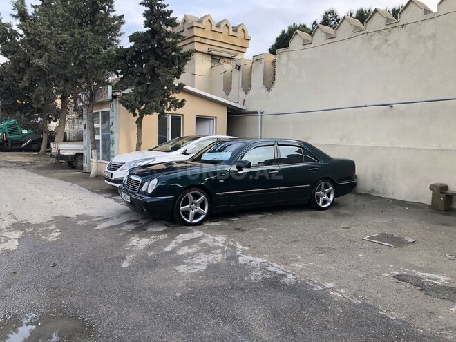 Mercedes E 320 1998, 365,000 km - 3.2 l - Bakı