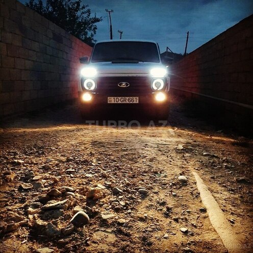 LADA (VAZ) Niva 1990, 2,815,545 km - 1.6 l - Salyan