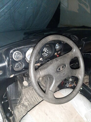 LADA (VAZ) Niva 1990, 2,815,545 km - 1.6 l - Salyan
