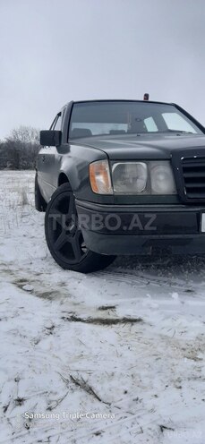 Mercedes E 300 1988, 123,456 km - 0.3 л - Şəmkir