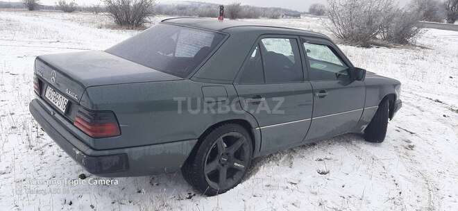 Mercedes E 300 1988, 123,456 km - 0.3 л - Şəmkir