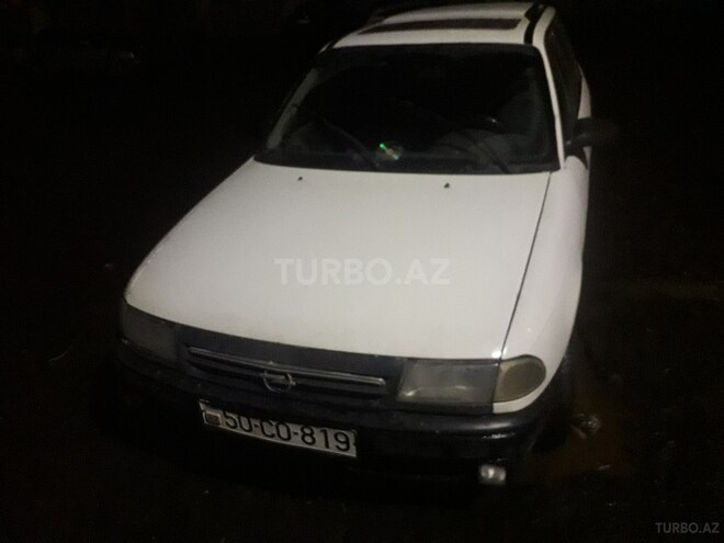 Opel Astra 1993, 323,000 km - 1.7 l - Bakı