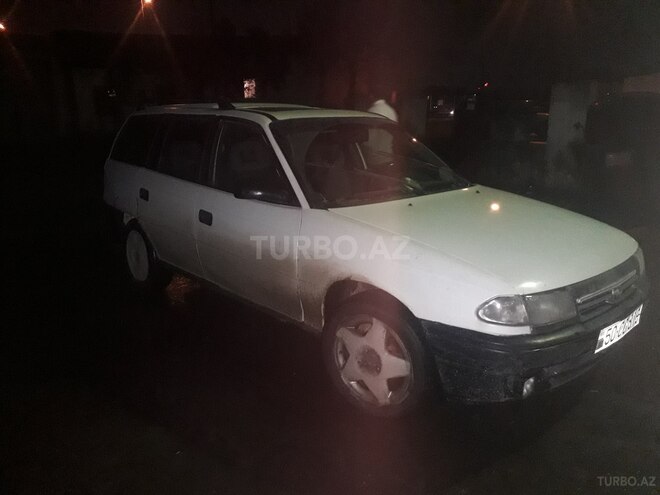 Opel Astra 1993, 323,000 km - 1.7 l - Bakı