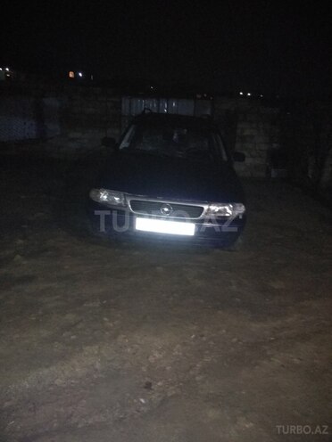 Opel Astra 1997, 318,000 km - 1.6 л - Bakı