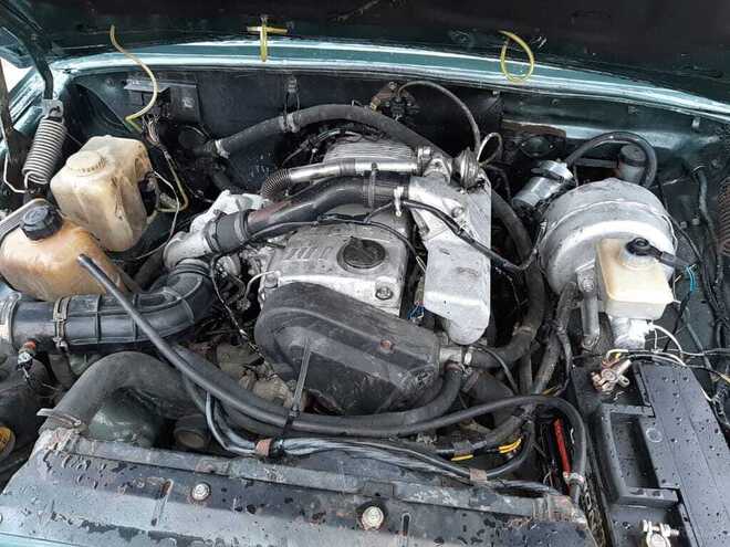 GAZ 31105 2002, 445,069 km - 2.4 l - Astara