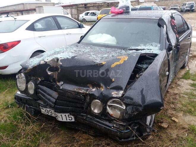 Mercedes E 420 1998, 220,000 km - 4.2 l - Bakı