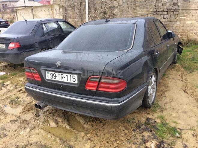 Mercedes E 420 1998, 220,000 km - 4.2 l - Bakı