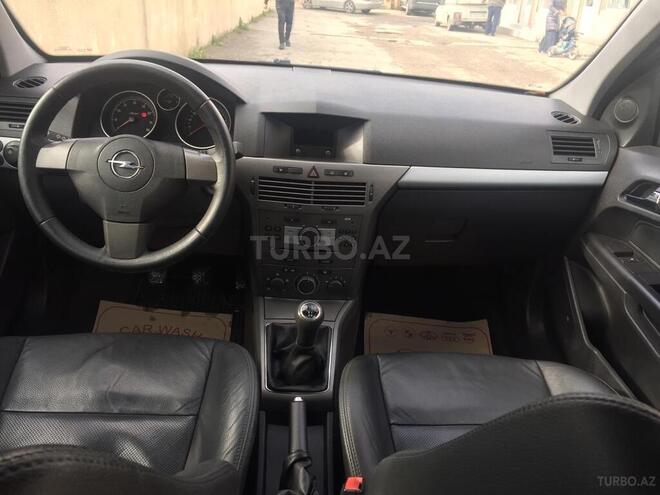 Opel Astra 2006, 166,200 km - 1.4 l - Bakı
