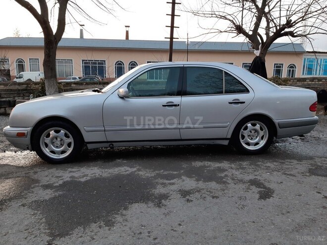 Mercedes E 320 1998, 148,637 km - 1.8 l - Şəki