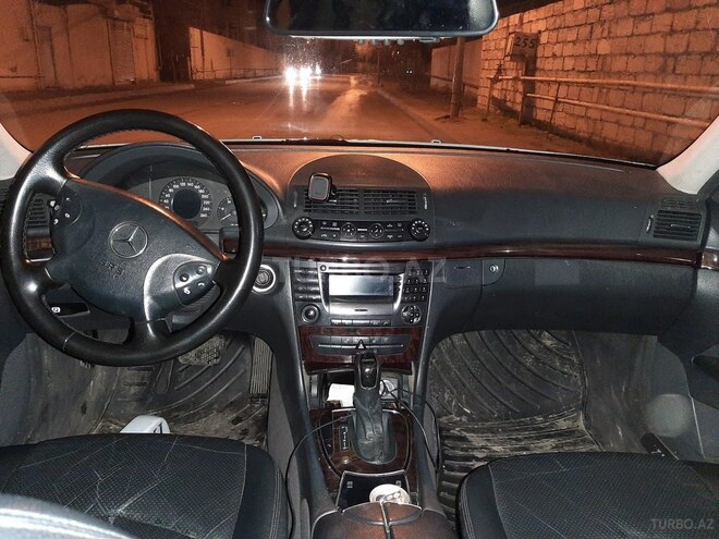 Mercedes E 220 2005, 292,000 km - 2.2 л - Bakı