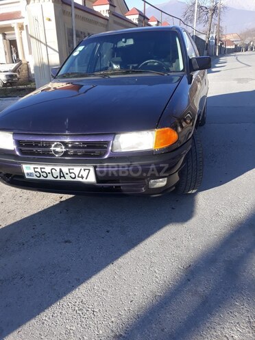 Opel Astra 1993, 485,000 km - 1.6 l - Şəki