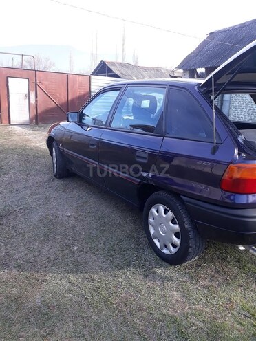 Opel Astra 1993, 485,000 km - 1.6 l - Şəki