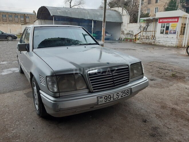Mercedes E 250 1995, 356,000 km - 2.5 l - Xırdalan