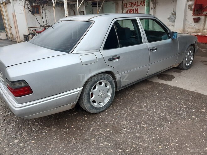Mercedes E 250 1995, 356,000 km - 2.5 l - Xırdalan