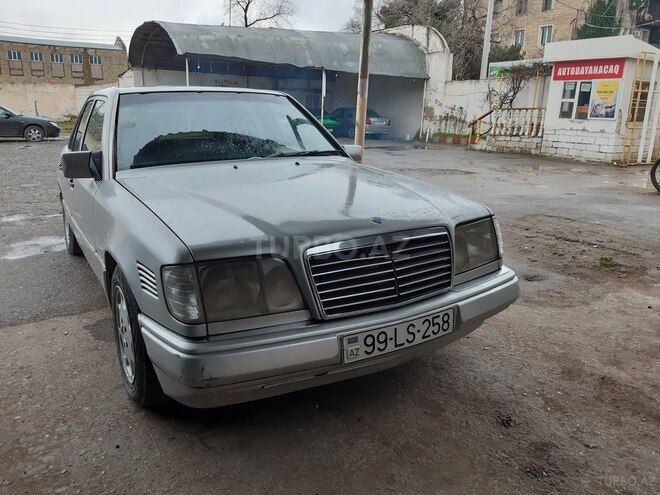 Mercedes E 250 1995, 356,000 km - 2.5 l - Xırdalan