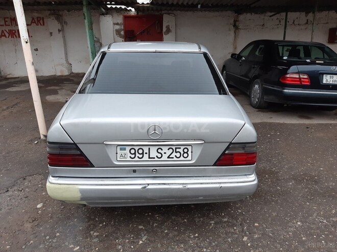 Mercedes E 250 1995, 356,000 km - 2.5 l - Xırdalan