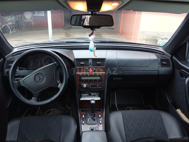 Mercedes C 200 1997, 290,000 km - 2.0 l - Sumqayıt